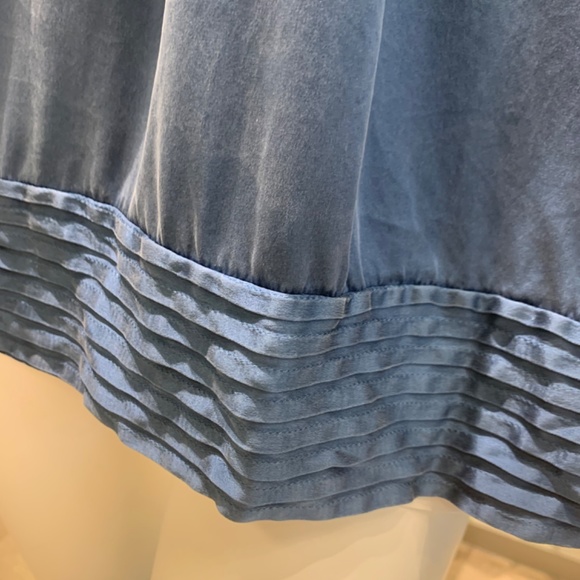 A pea in the pod  silk maternity top - Picture 5 of 8